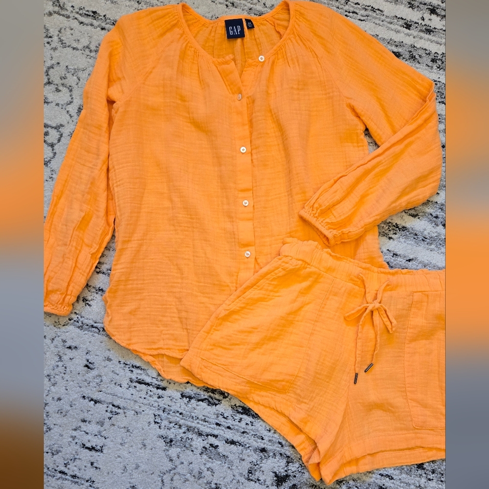Gap Crunkle Gauze button shirt and short set